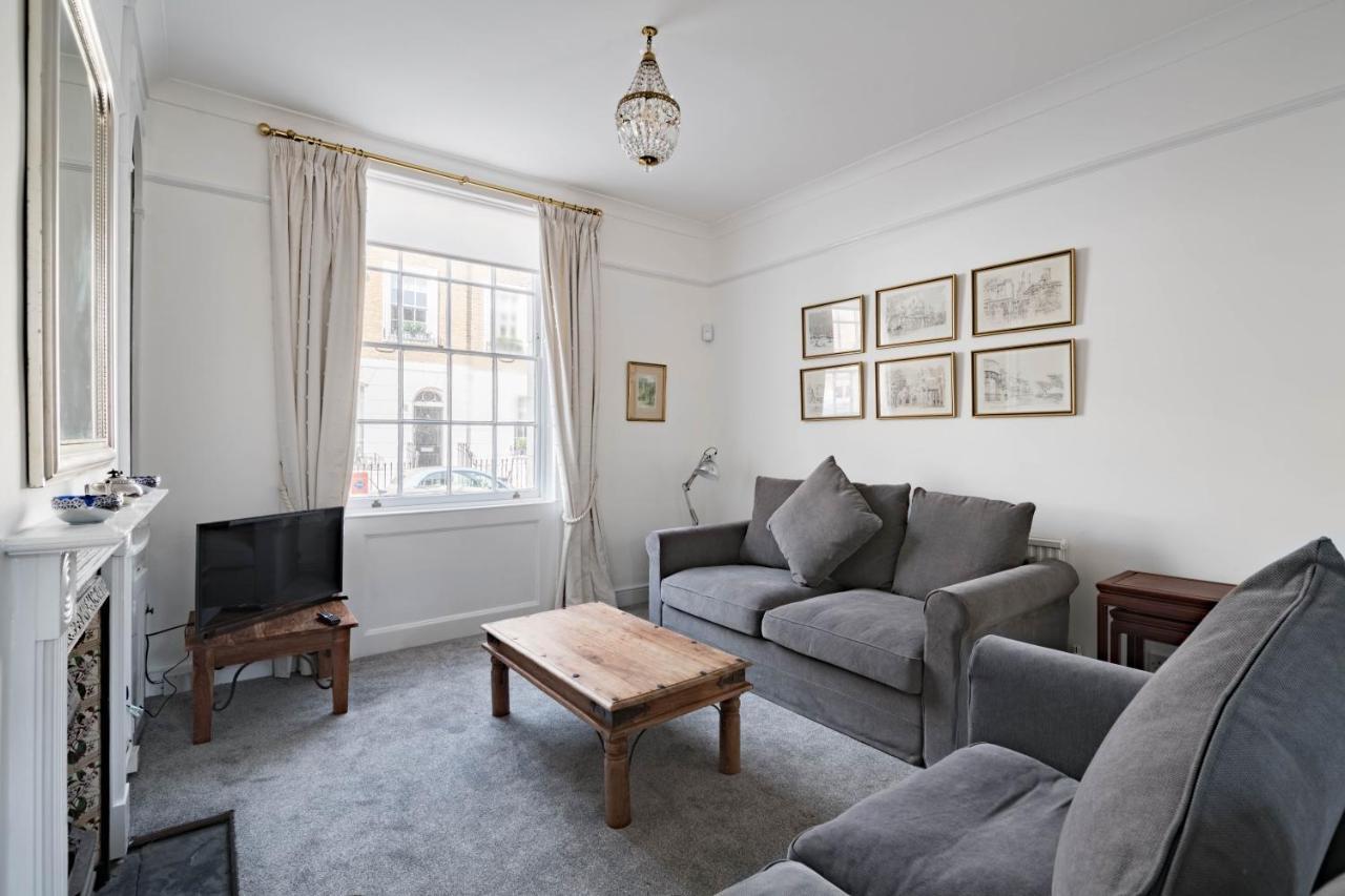 Stylish Sloane Square Close To Victoria By Underthedoormat Apartament *