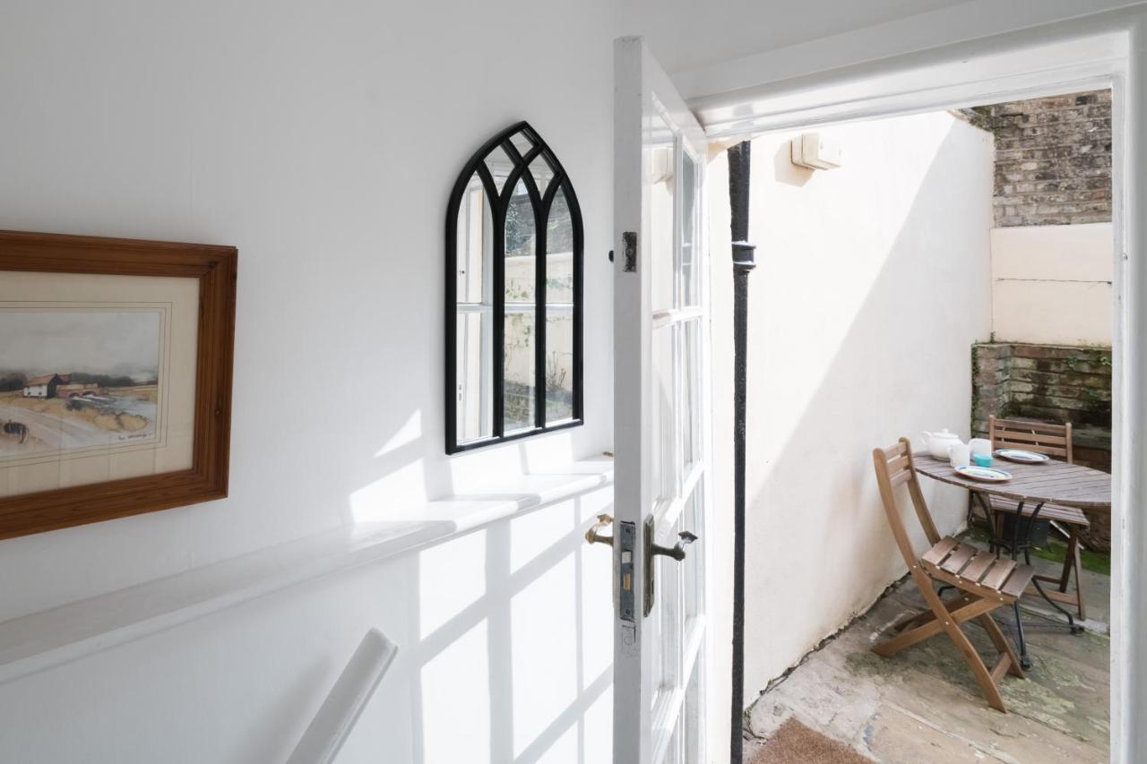 Apartament Stylish Sloane Square Close To Victoria By Underthedoormat *